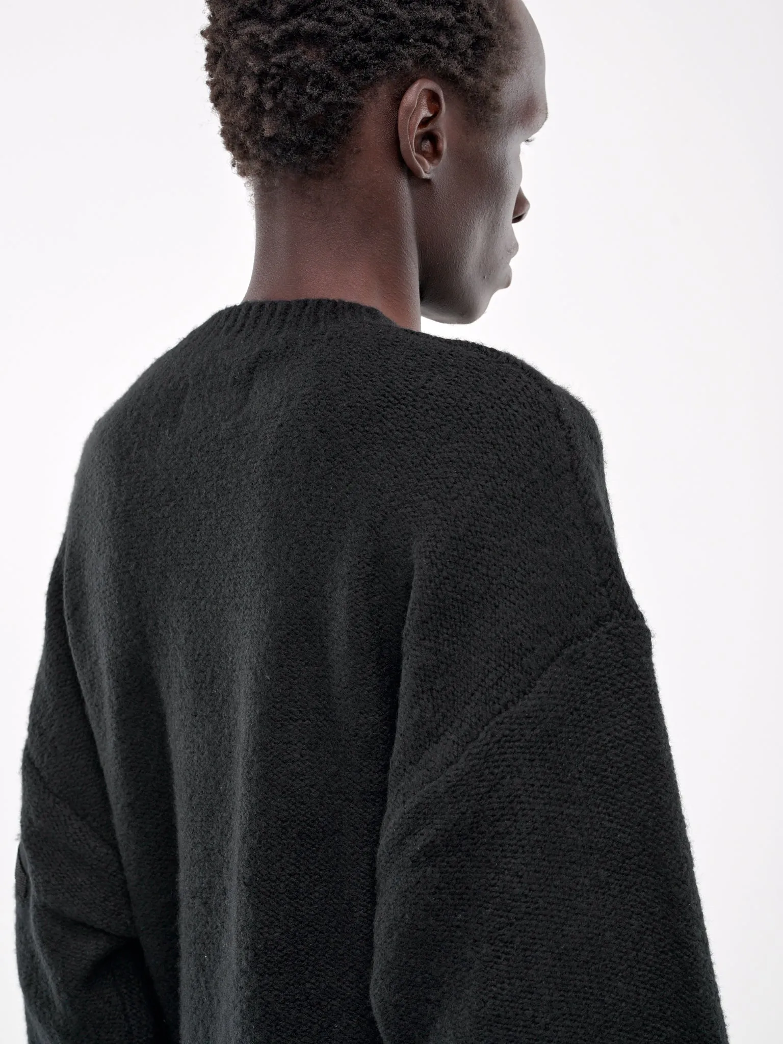 Inviola Cashmere Crewneck (M-07-067-BLK01-BLACK)