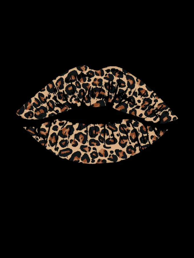 LEOPARD KISS OVERSIZED TEE - BLACK