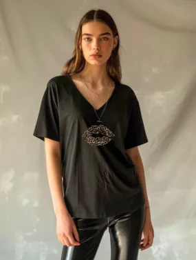 LEOPARD KISS OVERSIZED TEE - BLACK