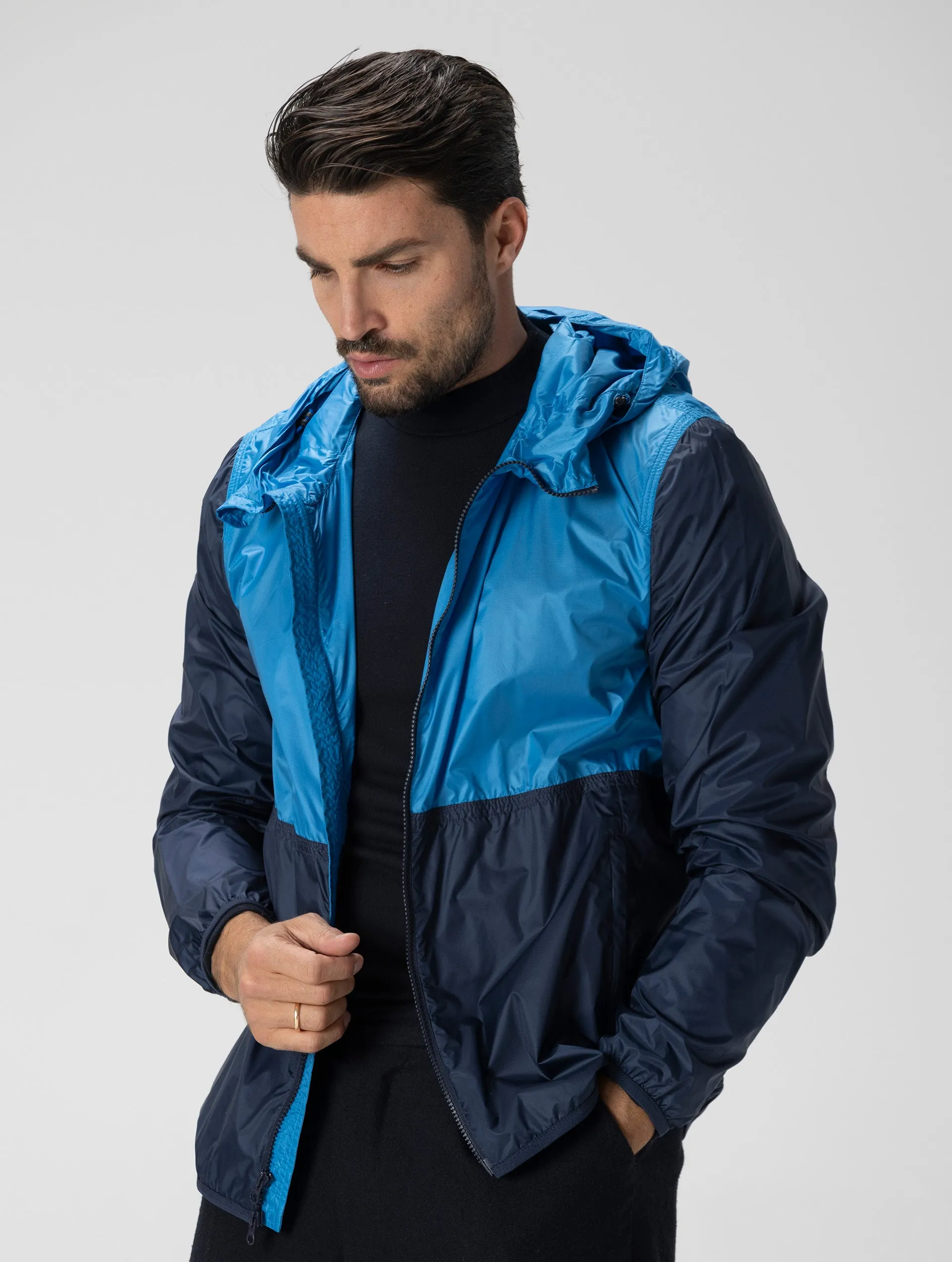 SOUTH BAY WINDBREAKER IN MEDITERRANEAN BLUE